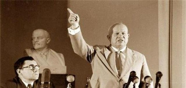 《烈焰》:全员演技过关,唯有一人是败笔,长的丑演技还烂