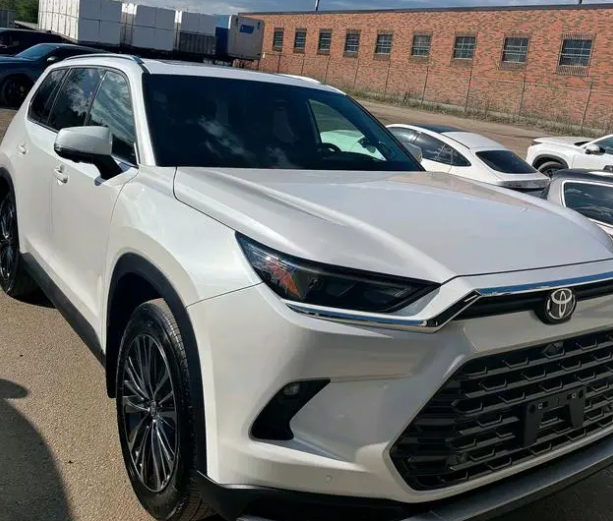 新TOYOTA汉兰达实车曝光，不到30万的豪华SUV，你还能淡定吗？