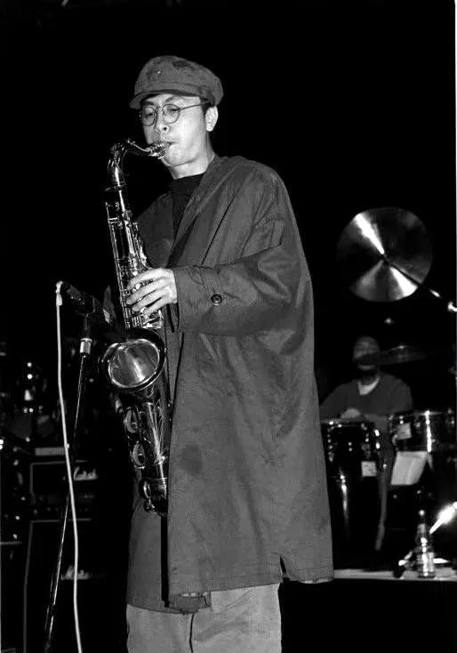 崔健乐队元老刘元去世,婚姻成谜,放弃西医治疗,死的个性有理想