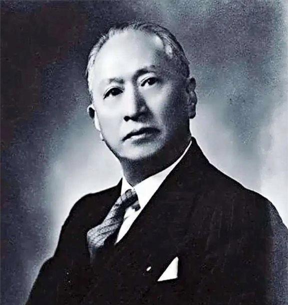 复旦校花：112岁仍坚持化妆，爱吃肥肉甜食，晚年透露长寿秘诀