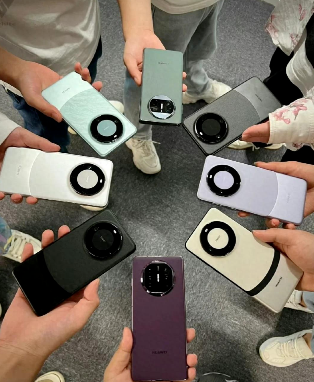 华为Mate70，不同锋味！10月5日潮酷新生，全线释放！