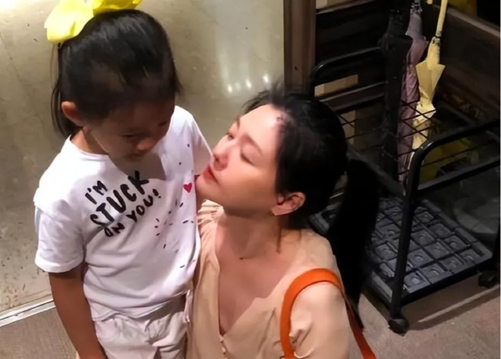 大S的复仇游戏?水军只是开胃菜,把汪小菲母子送进去是大S的终极目标