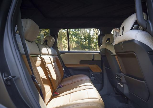 大众全新子品牌首款SUV曝光，外观很狂野，纯电增程皆可选