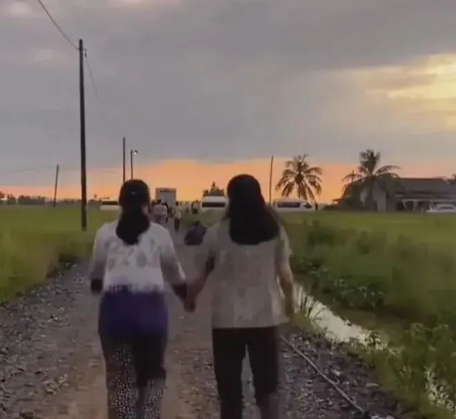 范冰冰出席《地母》发布会,身材走形竟治好了我的身材焦虑!