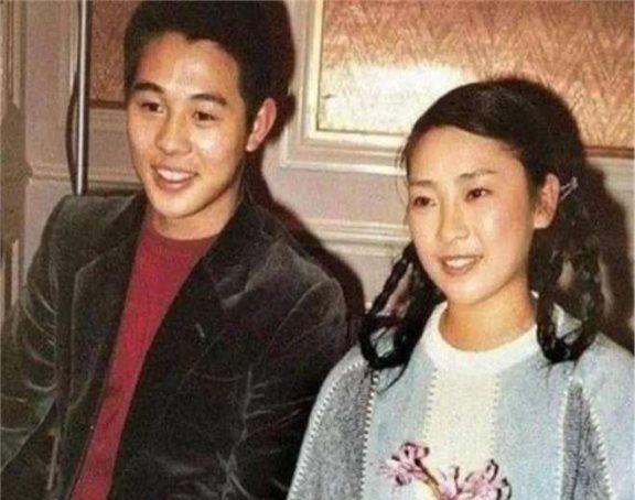 61岁李连杰:后事一切从简,不用立碑也不办葬礼,树葬海葬无所谓