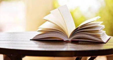 我54岁,突然发现,这四个特质女性,绝经后反而越来越好看!