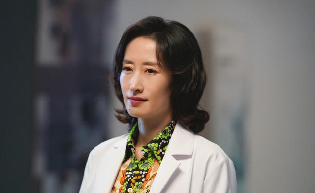 《玫瑰的故事》脱离现实?看了刘敏涛才发现,现实比电视剧更残酷