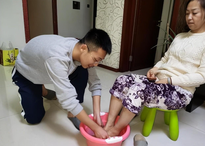 请记住,晨起三不要、饭后三不急、睡前三不宜,现在开始还不晚