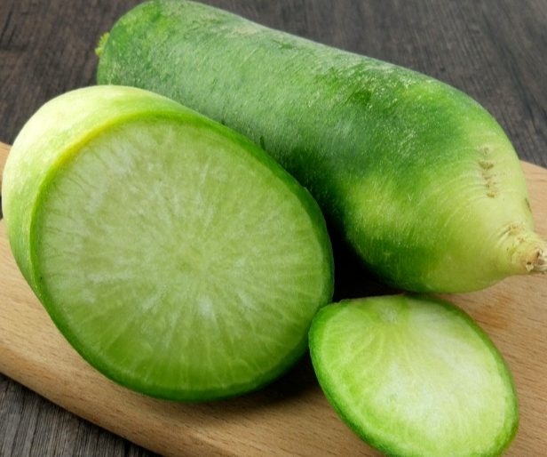 “护眼王”大揭秘：不是胡萝卜南瓜，而是这3样食材的奇妙功效