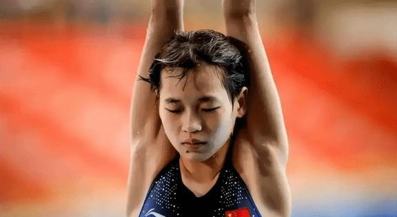 全红婵夺冠后露出本性，陈芋汐乐开了花，郭晶晶脸上则写满了无奈