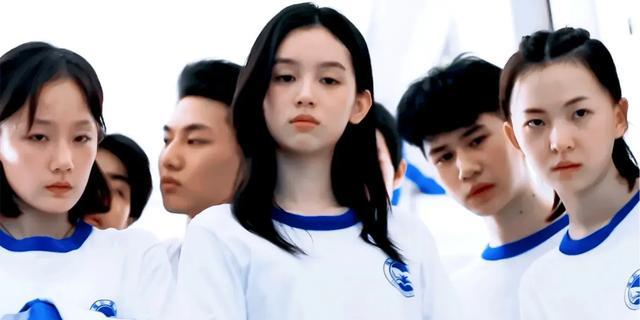 周也塌方事件后续来了,李冰冰出马一招搞定,让所有人都刮目相看