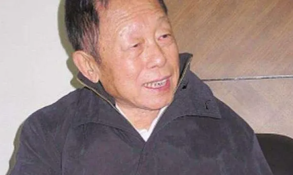 春晚至今后悔邀请她,捧了个白眼狼,一句话毁掉整场春晚