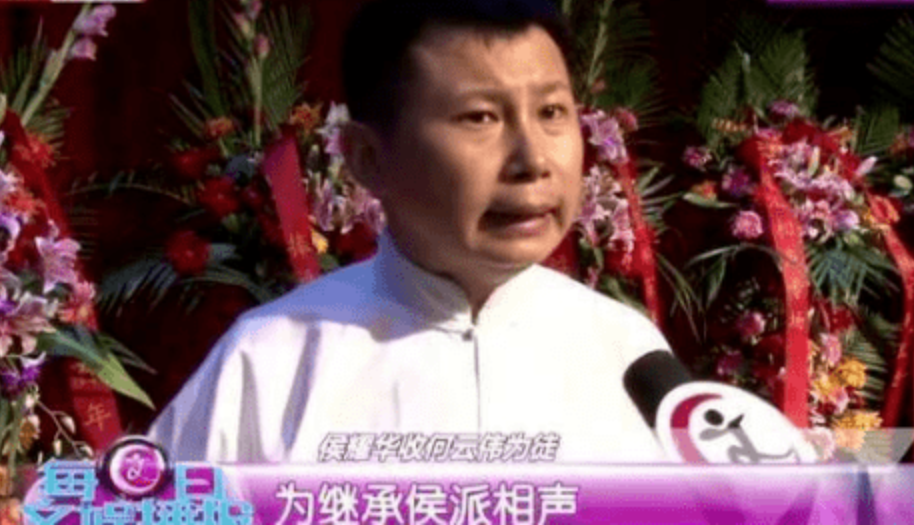 何云伟直播带货销量惨淡，199元名表无一下单，全程低头不敢看弹幕