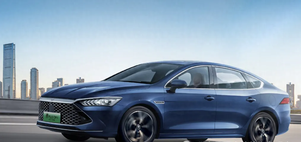 比亚迪换代了,混动SUV降到7万多,续航超1000公里,真不给友商活路?