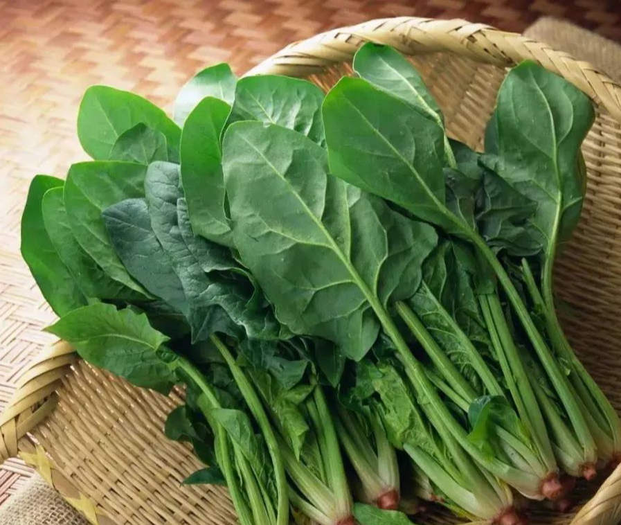 常吃菠菜好处多，却是这3类人的“禁忌”，看了第一种，很多人都不知道！