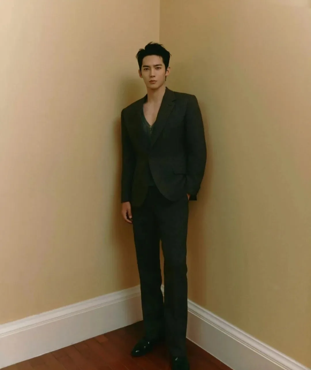 应邀出席的艺人都纷纷拿出最好的姿态,各自绽放独特的魅力