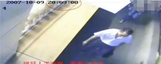 孙海洋发文悼念81岁父亲，孙卓姐弟哭成泪人，遗愿曝光令人泪目