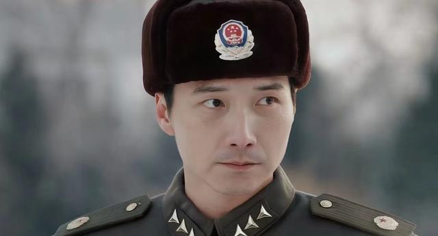 《我是刑警》:刑侦剧的老毛病又犯了?至少有六个人的警衔不合理