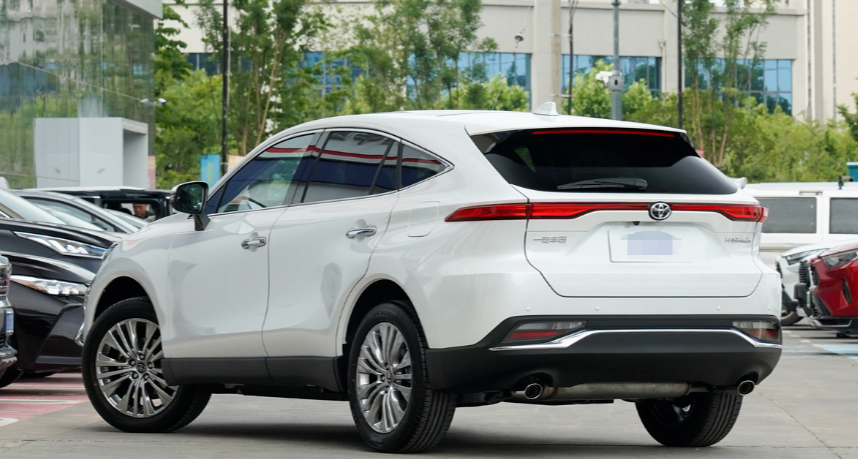 丰田17万入手混动SUV，4.2L油耗秒杀奥迪Q5L，还要啥BBA？