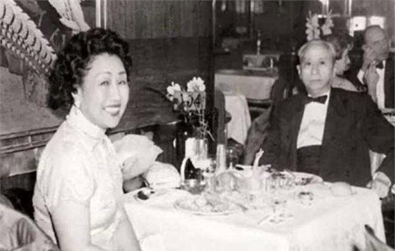 复旦校花：112岁仍坚持化妆，爱吃肥肉甜食，晚年透露长寿秘诀