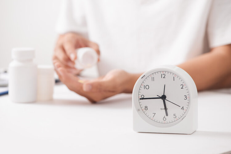 又一起，吃降压药丧命！提醒父母：服用美托洛尔，2件事不要做