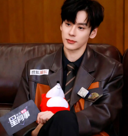 娱乐圈英年早婚离异的四位男明星,玫瑰虽二手,香气仍四溢!