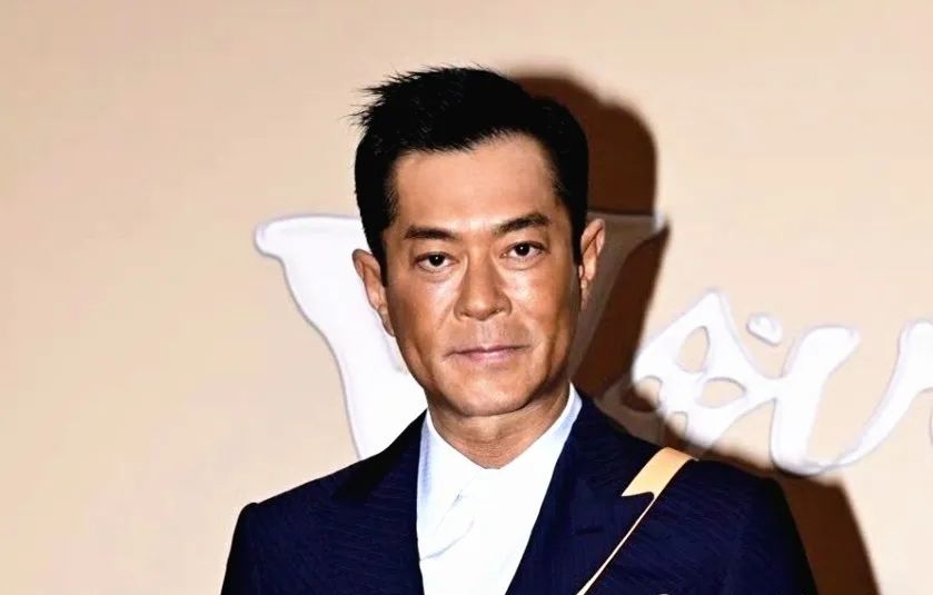 都是一天只吃一顿饭,53岁古天乐和49岁钟汉良,感觉差辈了