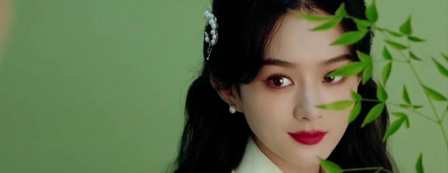 赵丽颖王一博提名金鸡奖,引发网友的热议,流量明星能否华丽转身