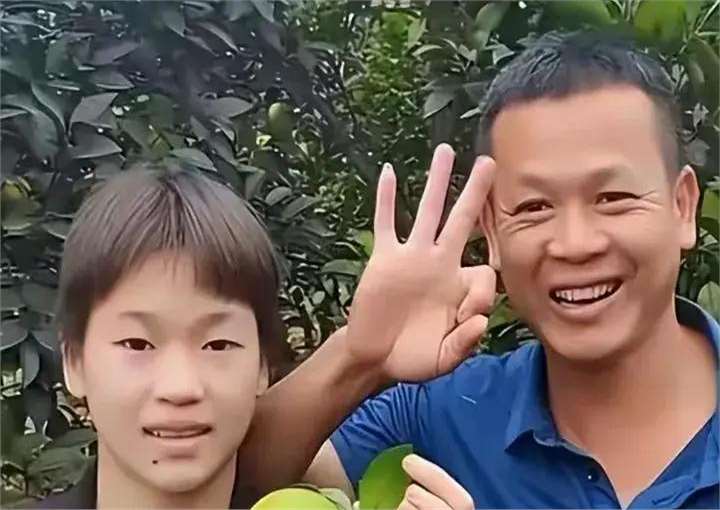 全红婵哥哥喊全红婵回自家果园摘水果!顺便喊陈若琳原因超好笑!