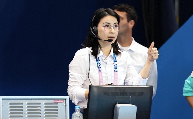 霍家光芒耀巴黎奥运：郭晶晶引领风潮，豪门女性塑造家族辉煌