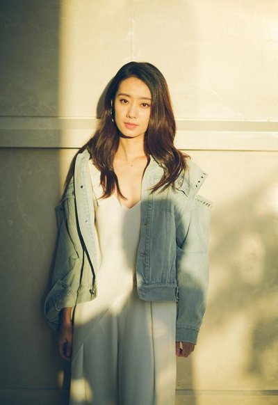 “曾红得发紫，现无戏可拍”的8位女星，张小斐上榜，她最为可惜