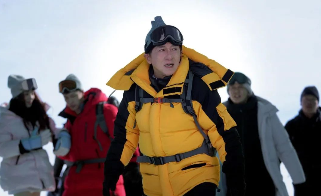 《传说》亏了3.3亿,成龙不甘心,又耗资2.5亿带来一部新片