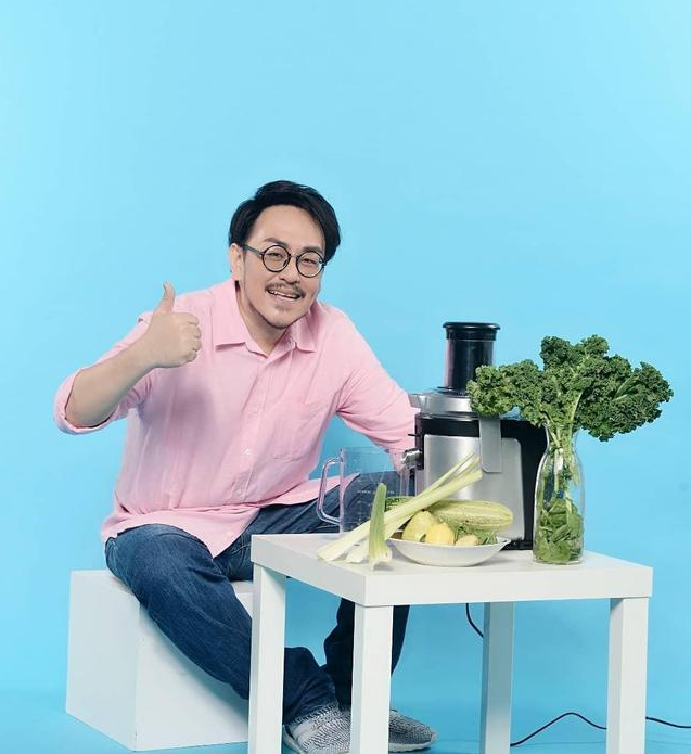 TVB男星萧徽勇惨遭“炒鱿鱼”,痛斥公司没有人情味,转行开出租车养家