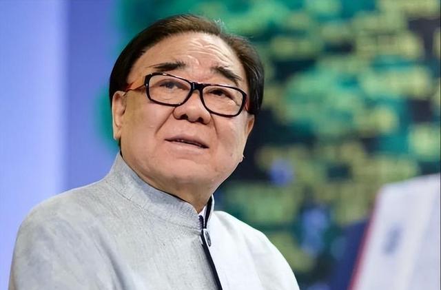 金铁霖追悼会：唯一儿子嚎啕大哭，现任老婆与前妻李谷一都没出席