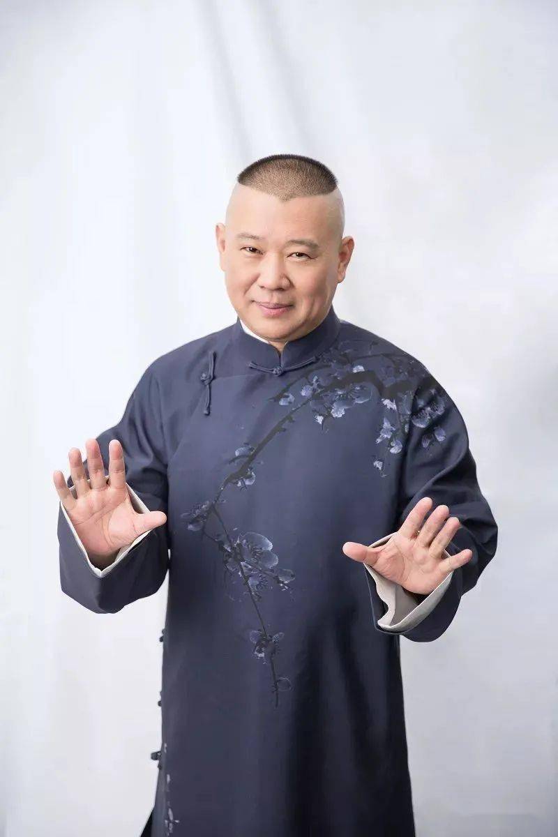 侯耀文三个名徒：一个沉迷做广告，一个裂穴后淡出，一个名利双收