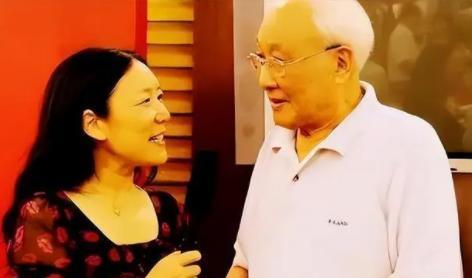 仲星火:被女儿赶出家门,抱憾离世多年后,遗孀的话令人心痛