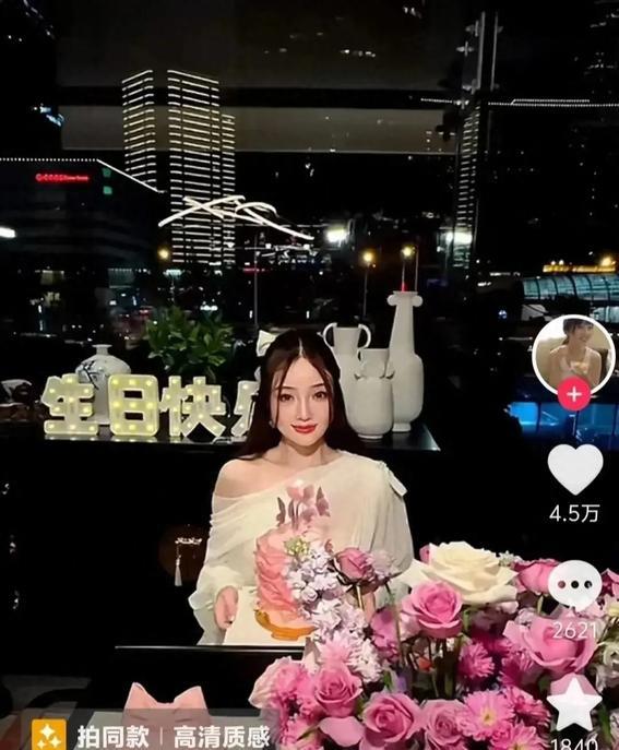 李小璐42岁生日,时代姐妹团再重聚,竟有种名媛培训班既视感!