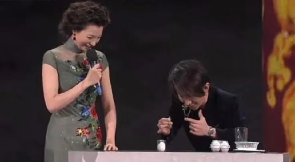 |时隔五年,刘谦现身春晚彩排现场,陷入是非十几年,能否再现当年辉煌