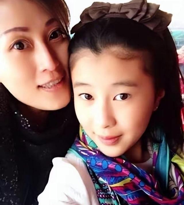 杨子前妻陶虹：离婚不离家，黄圣依是我闺蜜，她坐月子是我看护的