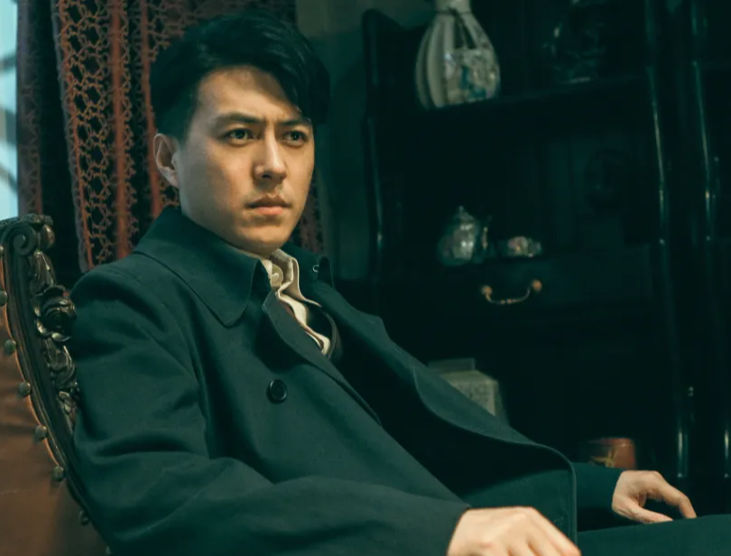 王志文老师强势回归，才播2集就冲到收视第1，谍战剧又出王炸