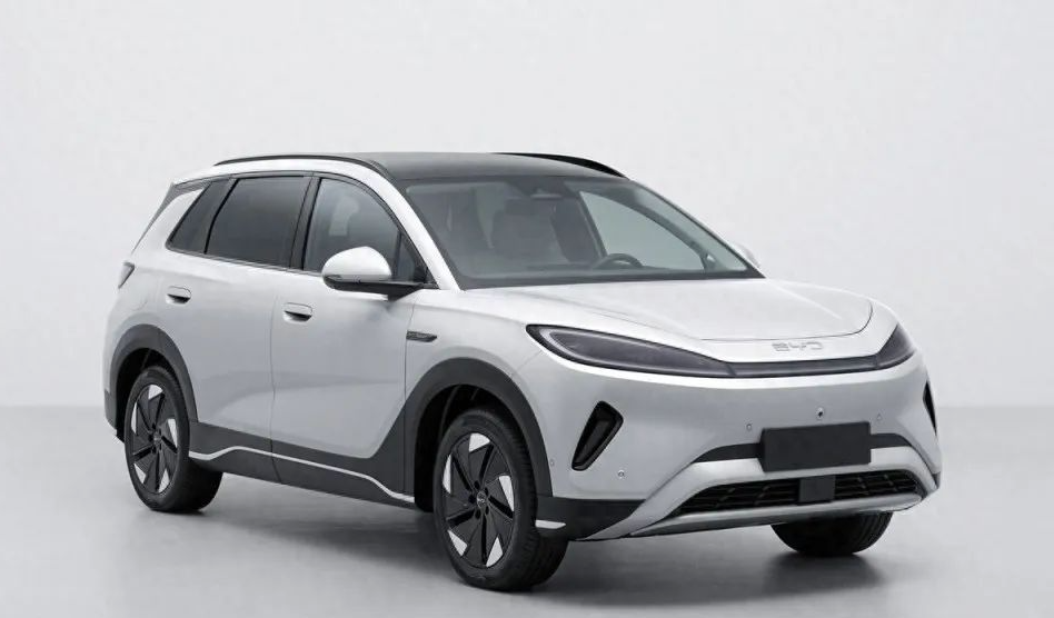 比亚迪全新SUV实车，定名为海狮05，车长4520mm，两种动力