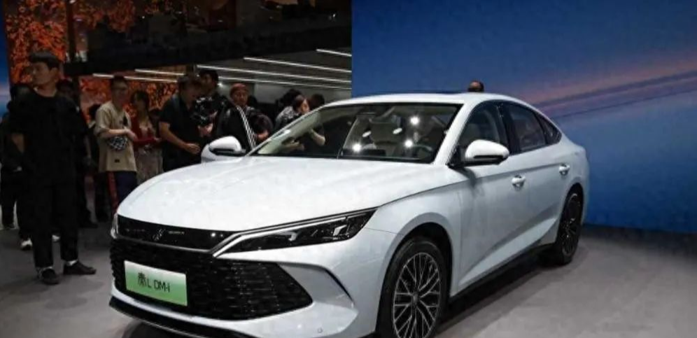 突发12万预售，续航2000km，比亚迪全新颜值中级车，真正C位大咖