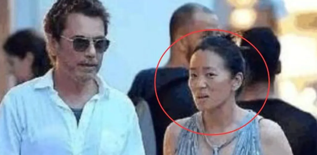 董卿卸妆后,巩俐卸妆后,杨丽萍卸妆后,谁的素颜很让你意外?