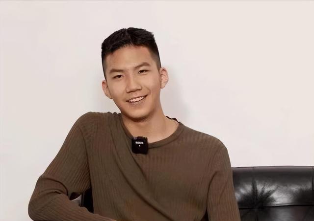 胡军|基因不会骗人，看《爸爸去哪儿》的7位萌娃，10年后差别一目了然