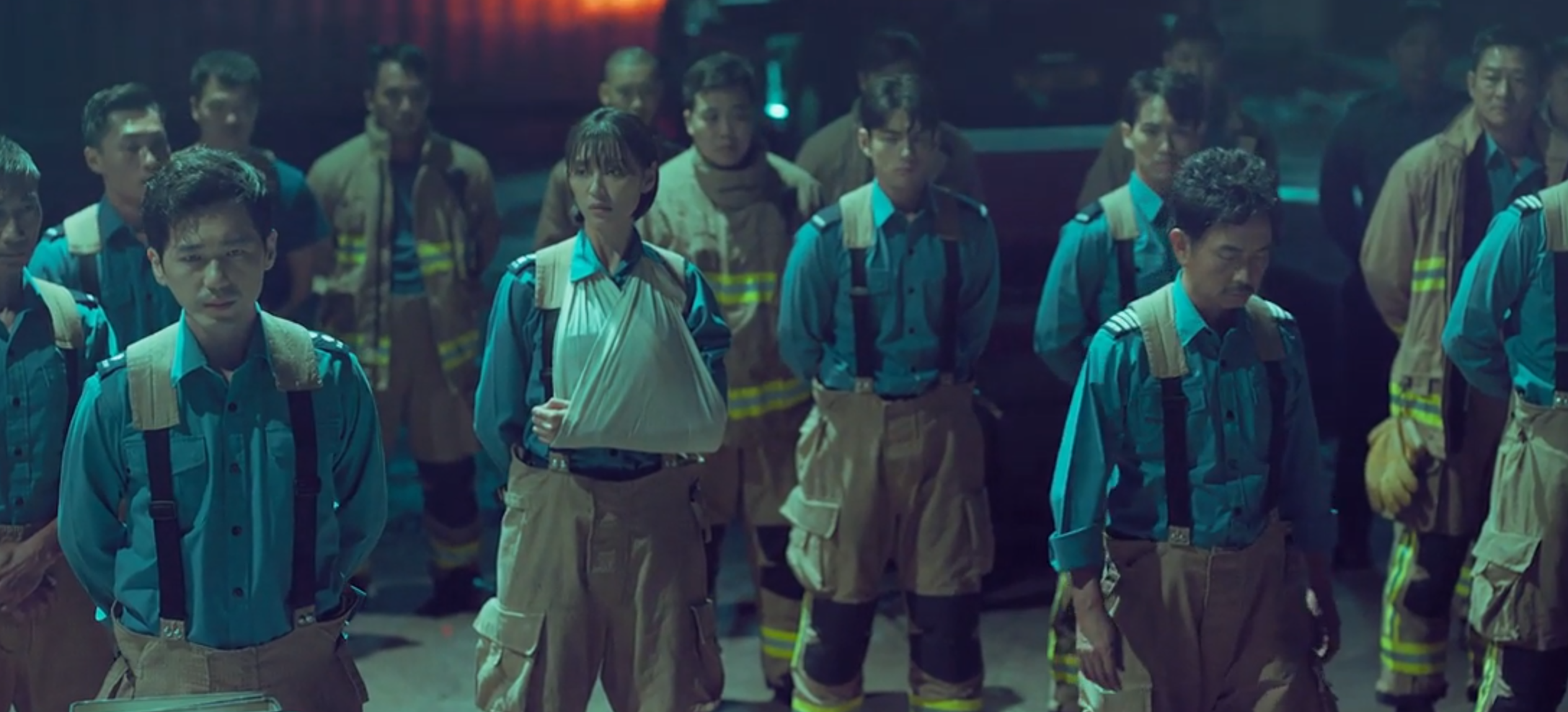 学吴京花2亿拍科幻大片,预售票房仅46万,刘德华新片问题在哪?