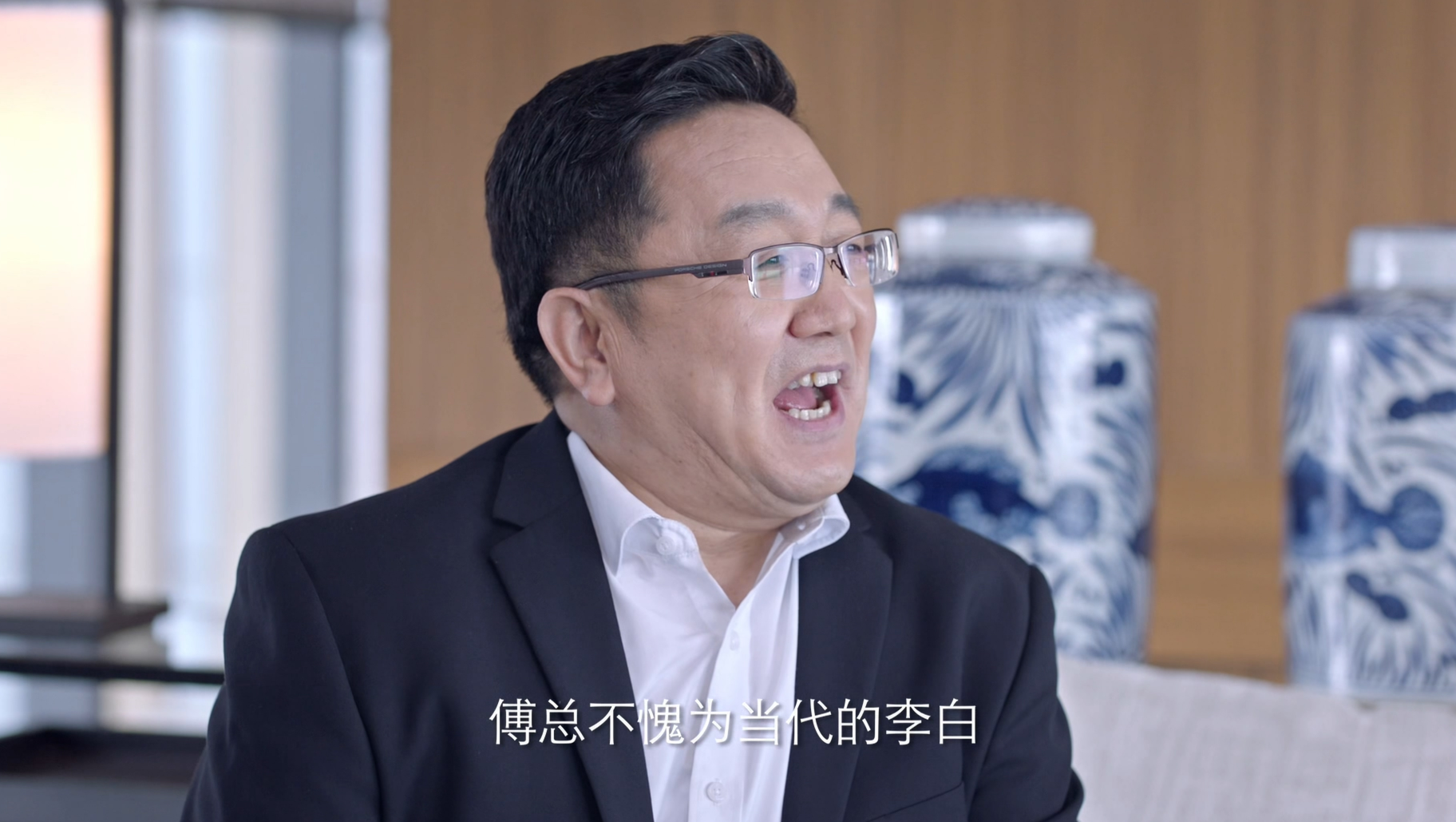 年会不能停!|7次登上春晚,61岁喜剧大师新片撞上《年会不能停》,票房仅1.3万