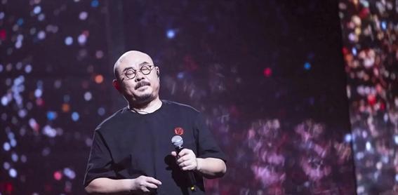 刀郎巡演现场惊爆网络！怒发声明打击造谣，粉丝力挺：音乐不容亵