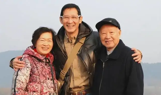 这个顶级斯文败类，娱乐圈没人干得过