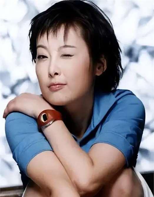 谁也想不到,袁立“不要”的男人,居然在张怡宁这里闪闪发光