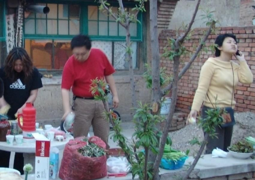 郭德纲老师是否也怀念:当初那个在大院里面,笑容灿烂的自己?